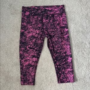 Under Armour Heat Gear Compression Pink Patterned Capri Leggings Women's Large